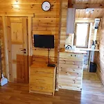Domek letniskowy Letniskowe ,,tęcza *